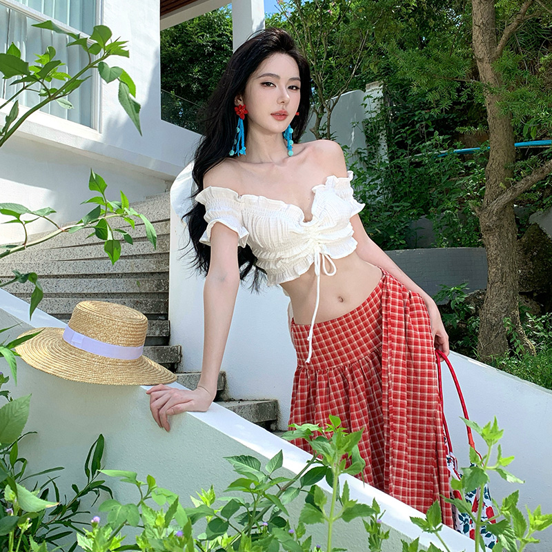 Red white seaside tops show young halter skirt 2pcs set