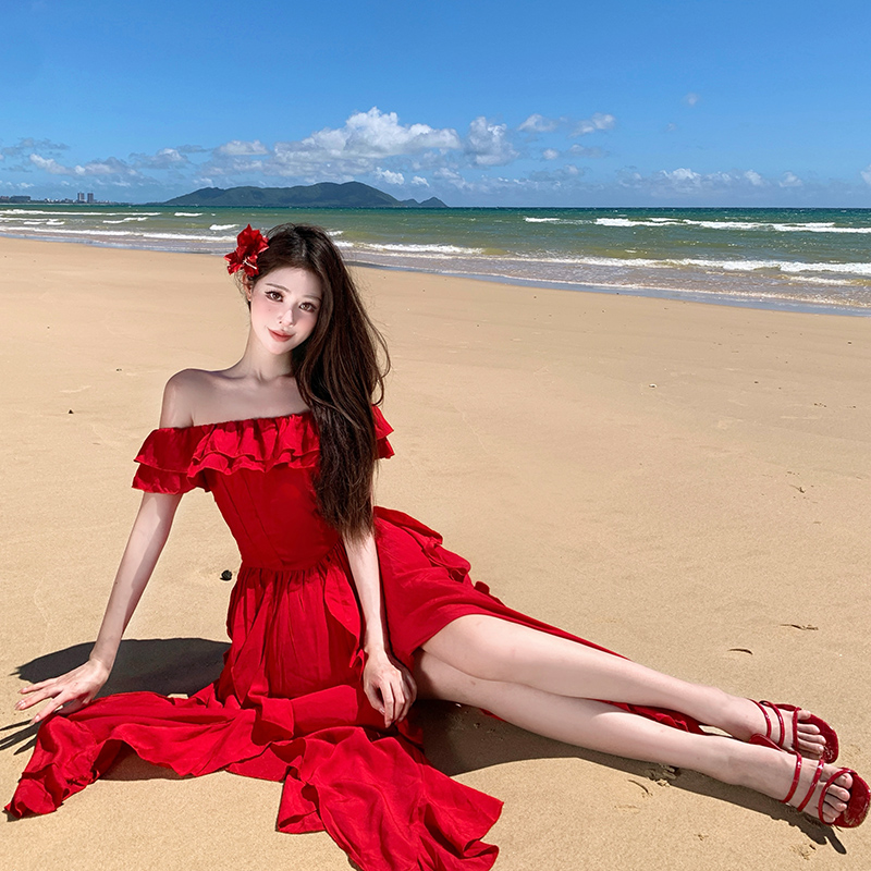 Travel niche dress was white flat shoulder long dress