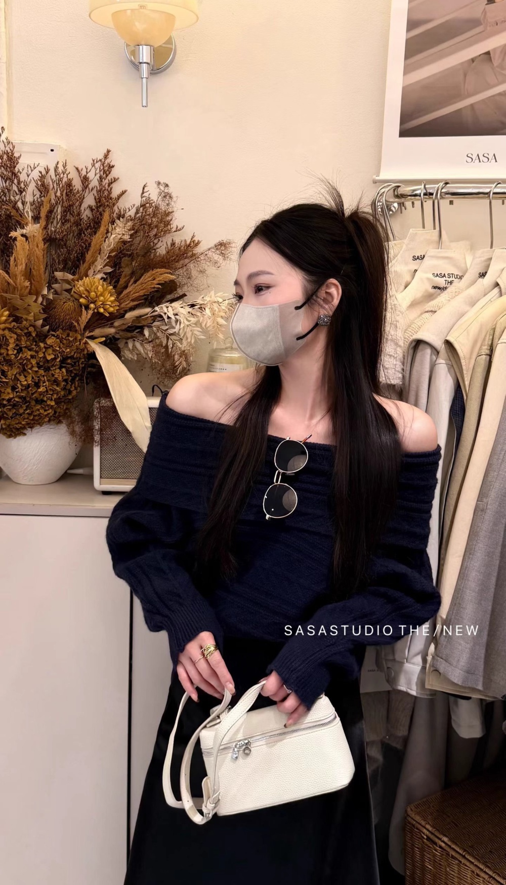 Strapless France style sweater