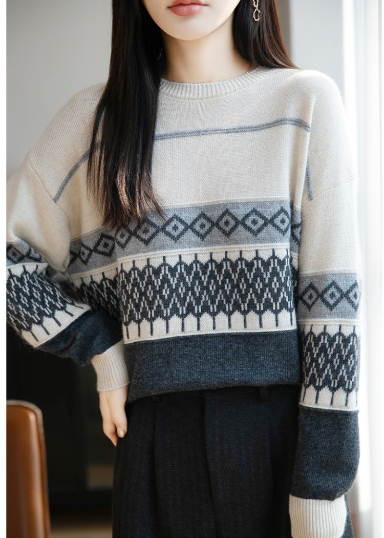 Loose sweater jacquard bottoming shirt for women