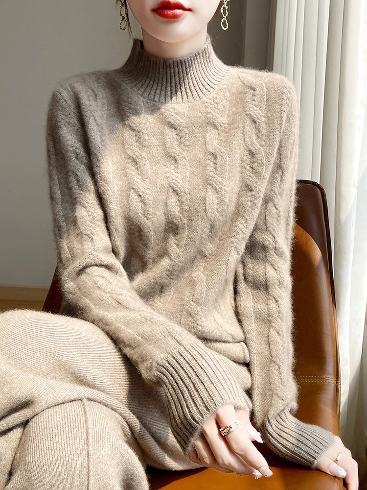 Thick sweater bottoming shirts for women