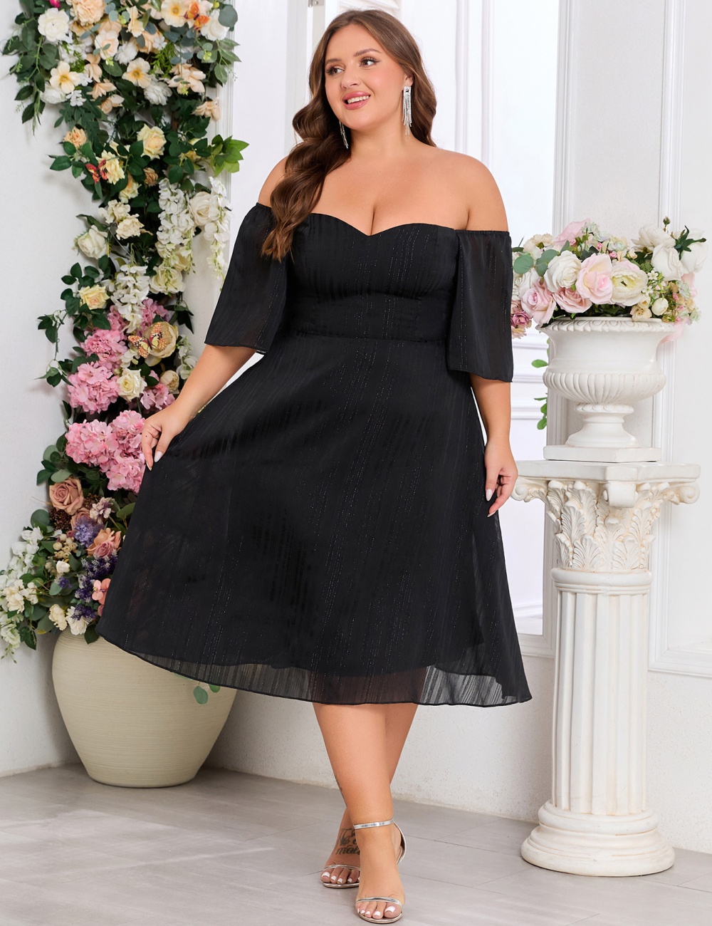 Wear European style strapless spring dress for women