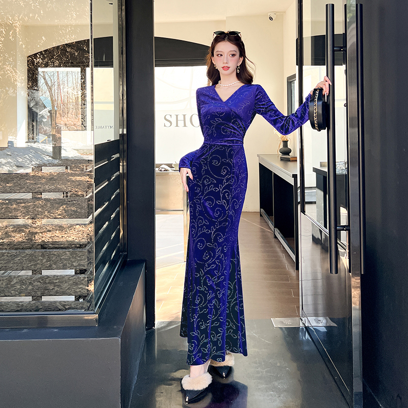 Fashion V-neck long dress package hip autumn dress