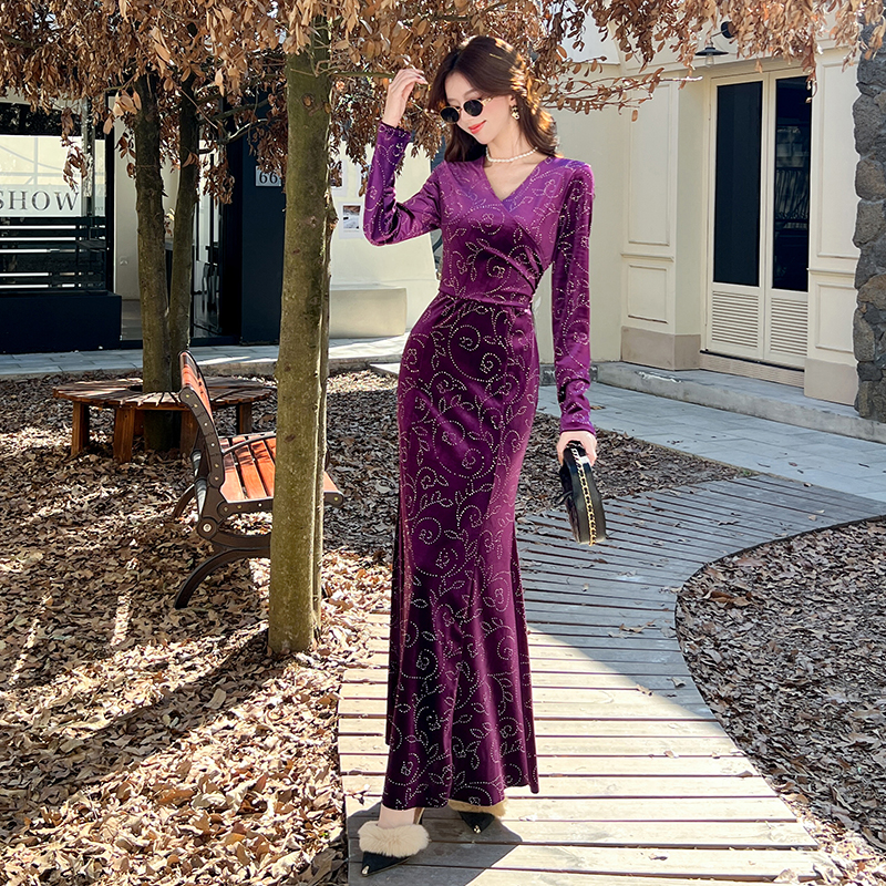 Fashion V-neck long dress package hip autumn dress