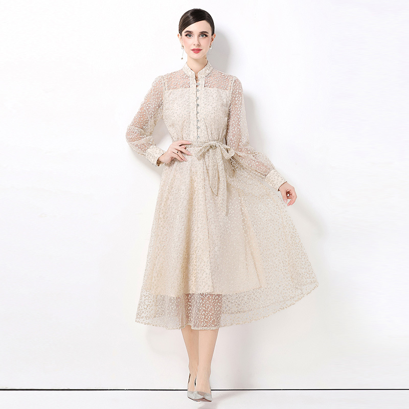 Hollow niche European style frenum embroidery dress