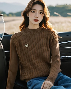 Half high collar simple fashion sweater for women