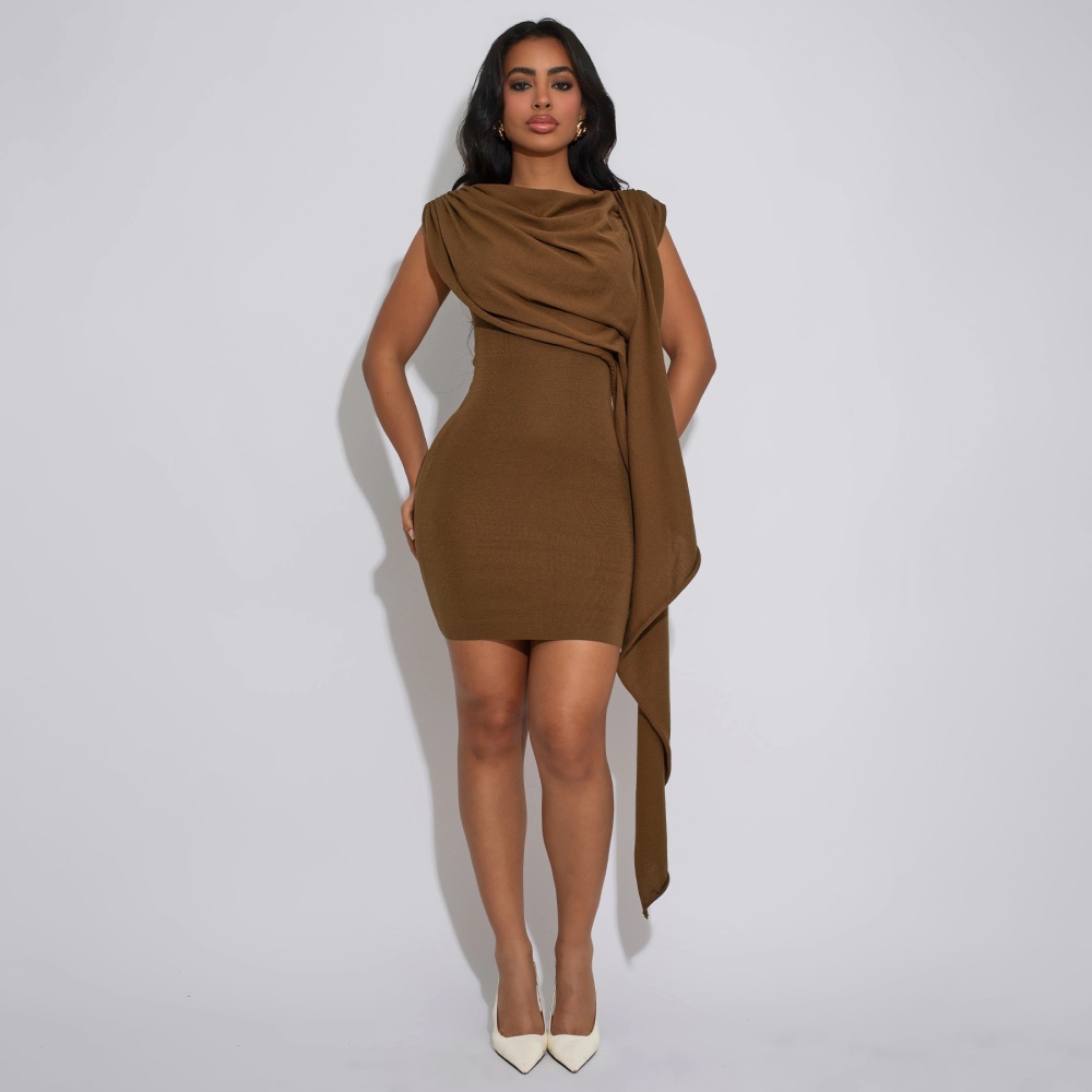 Knitted European style formal dress shoulder dress