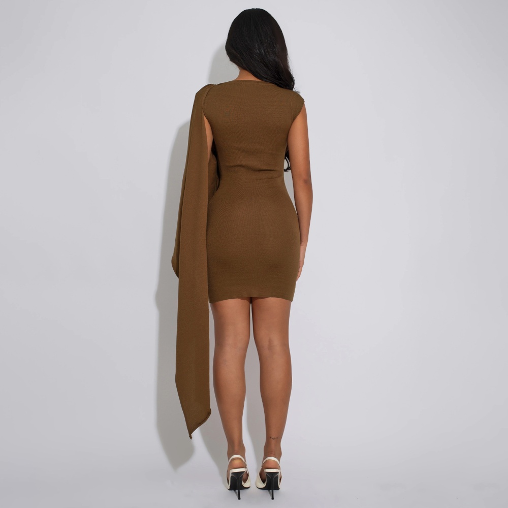 Knitted European style formal dress shoulder dress