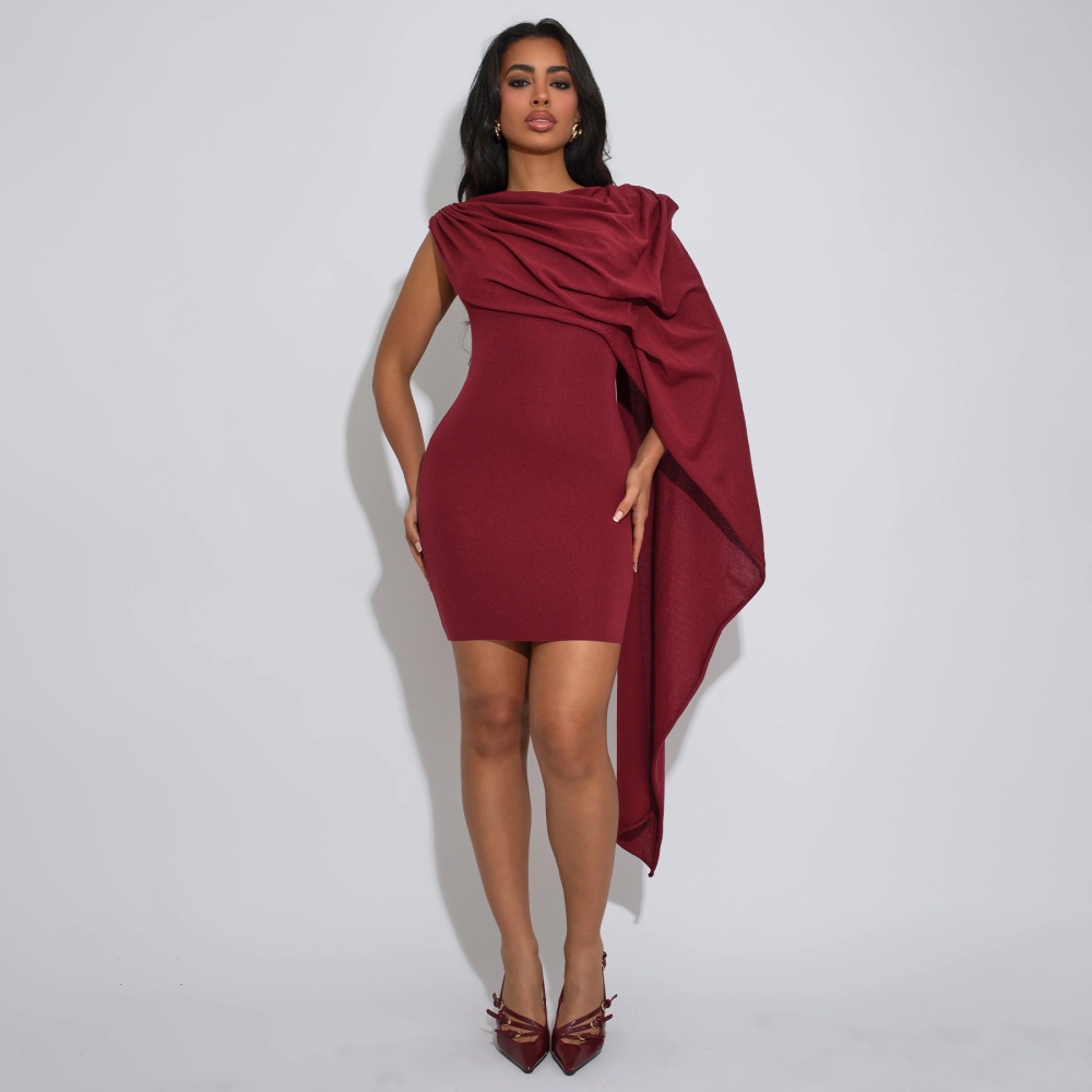 Knitted European style formal dress shoulder dress