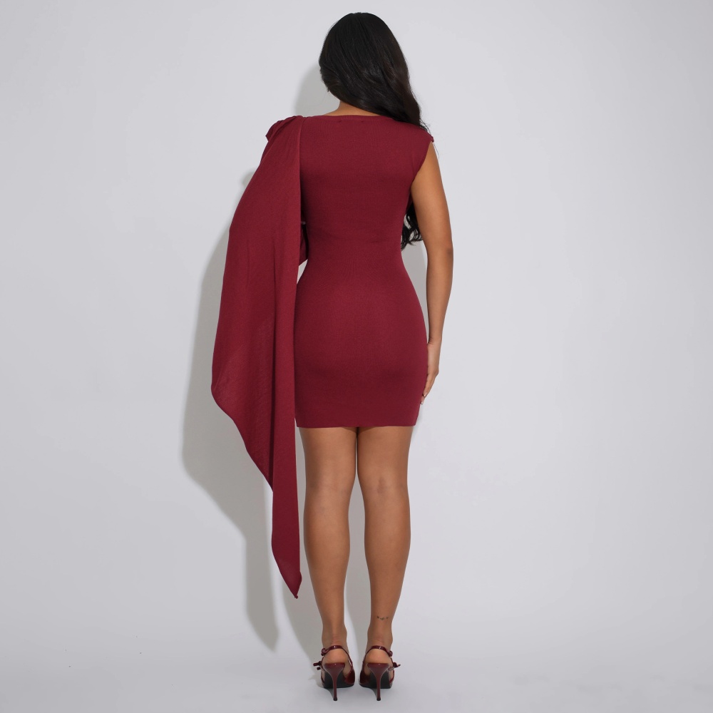 Knitted European style formal dress shoulder dress