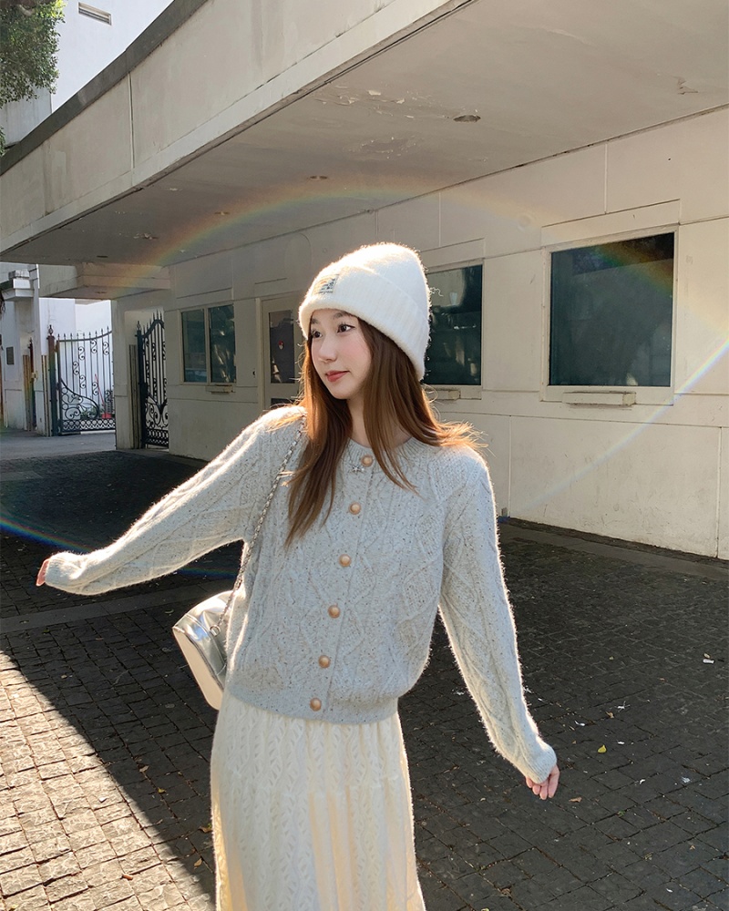 Winter sweet cardigan Casual buckle sweater for women