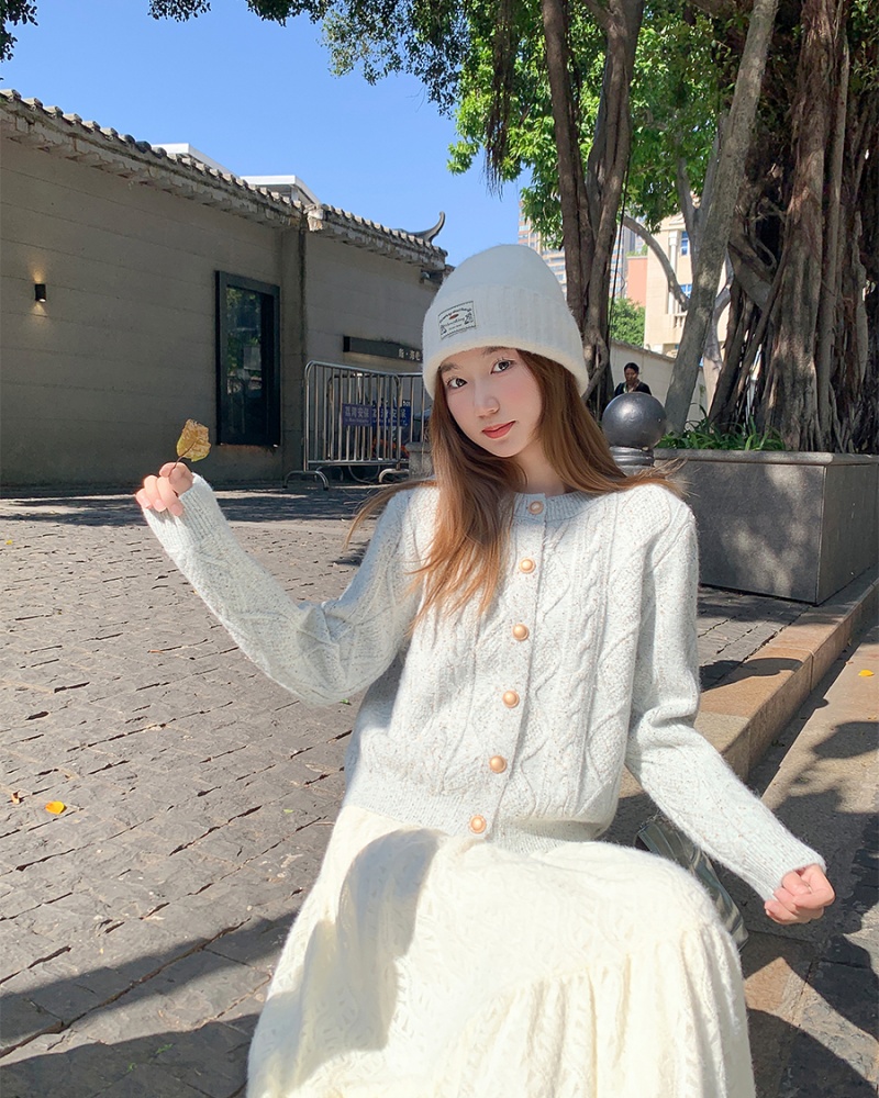 Winter sweet cardigan Casual buckle sweater for women