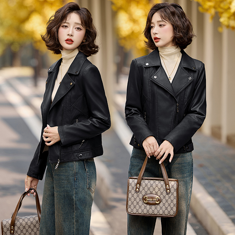 Retro locomotive coat winter plus velvet leather coat