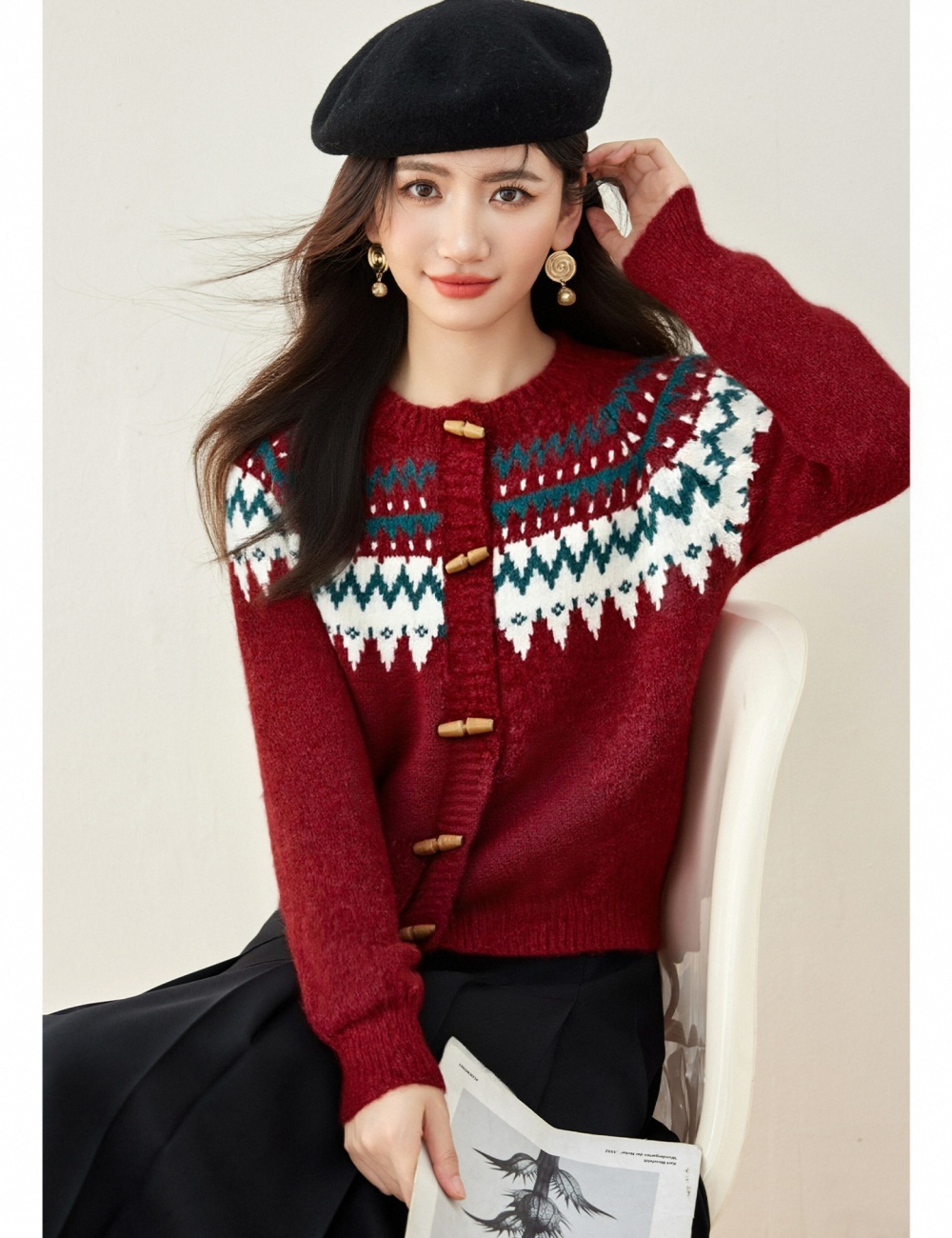 Christmas mixed colors horn buckle retro sweater for women