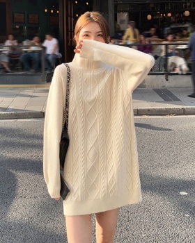 Long knitted sweater dress autumn and winter dress for women