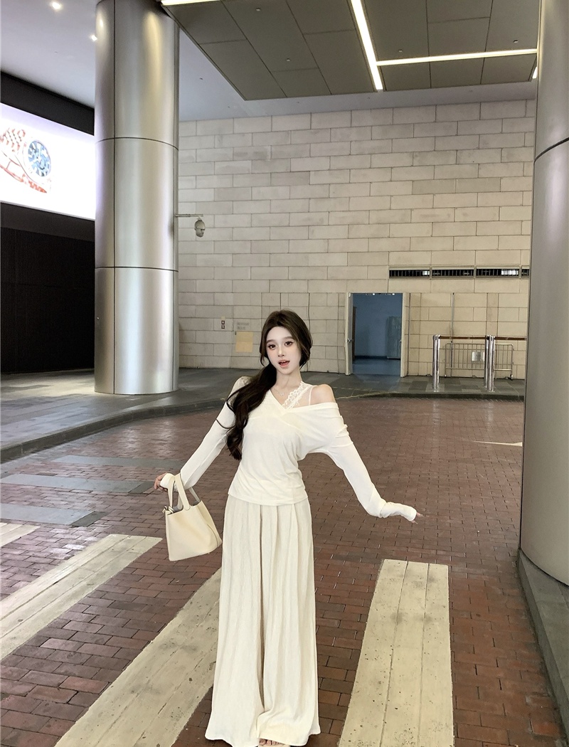 Long sleeve velvet tops lace T-shirt for women