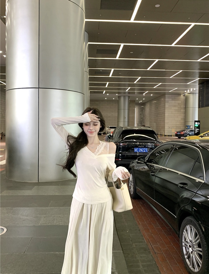 Long sleeve velvet tops lace T-shirt for women