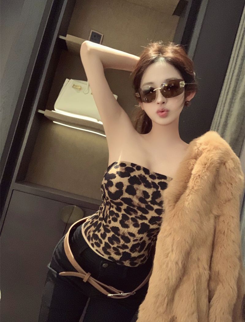 Inside the ride leopard vest spicegirl wears outside tops