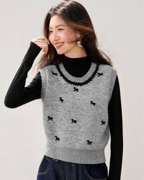 Sleeveless embroidery tops heart waistcoat