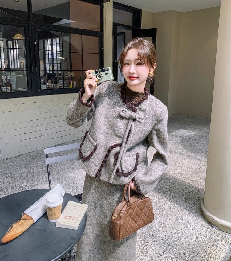 Chanelstyle woolen coat skirt 2pcs set for women