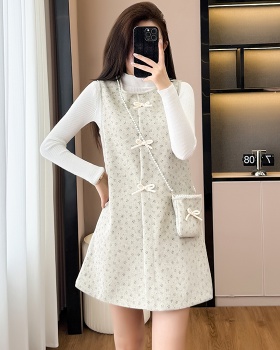 Sleeveless pearl small dress winter bottoming shirt 3pcs set