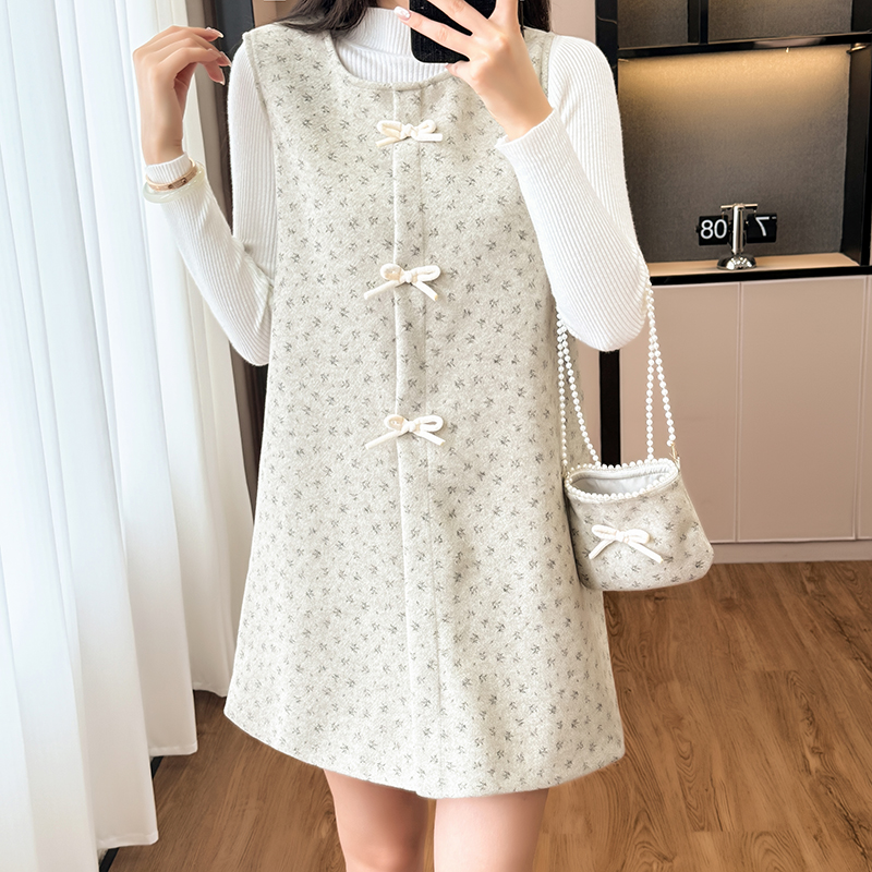 Sleeveless pearl small dress winter bottoming shirt 3pcs set