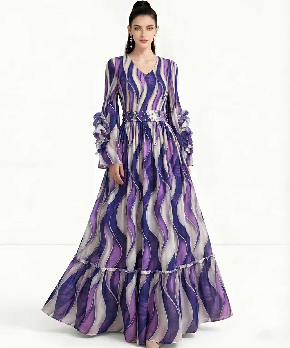 Lotus sleeve European style Pleats Please enlarge dress