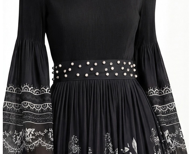 European style enlarge Pleats Please dress