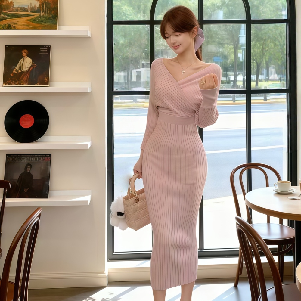 V-neck pink dress knitted autumn and winter long dress