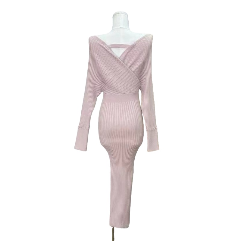V-neck pink dress knitted autumn and winter long dress