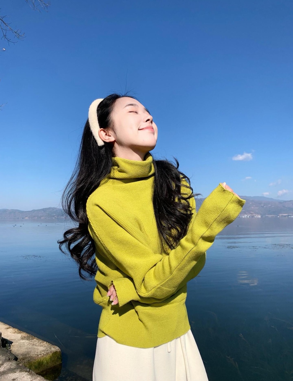 Inside the ride winter niche half high collar sweater