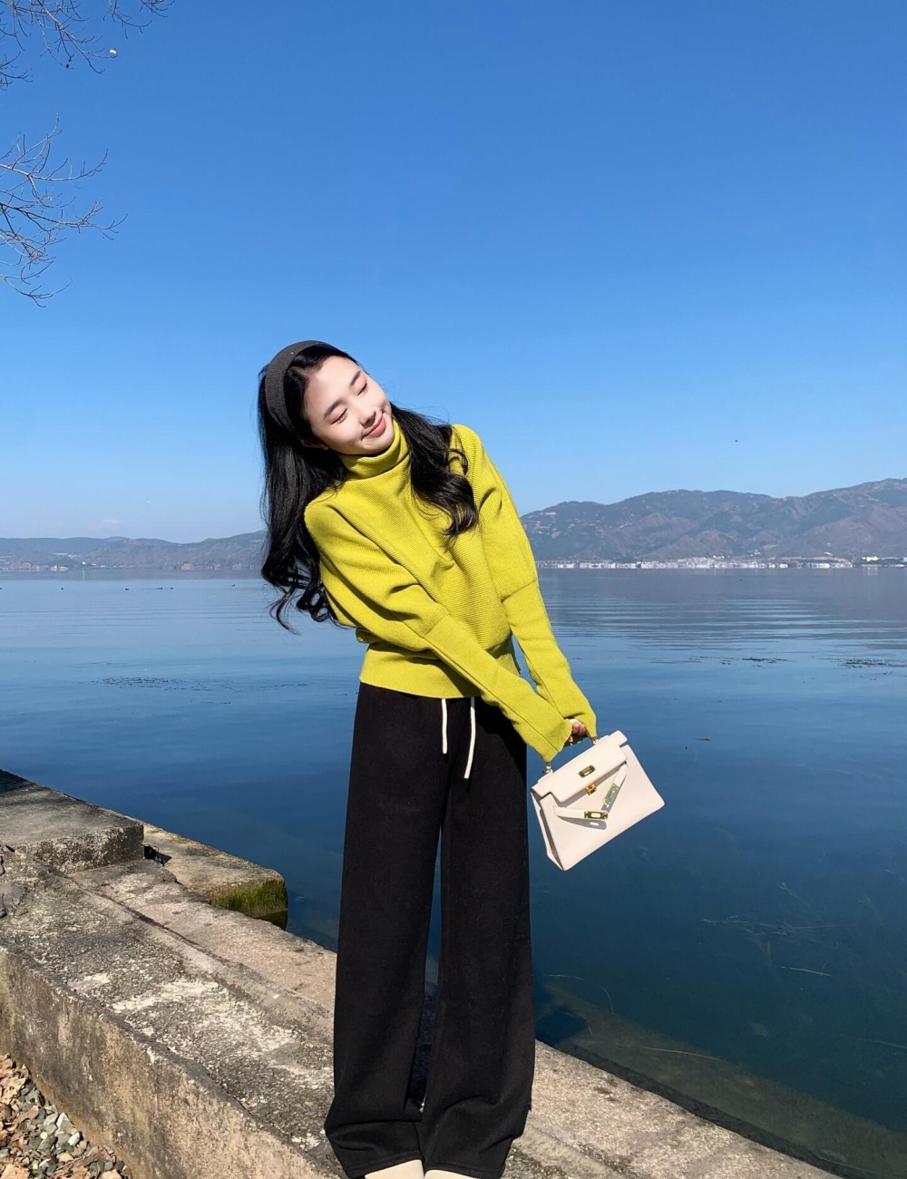 Inside the ride winter niche half high collar sweater