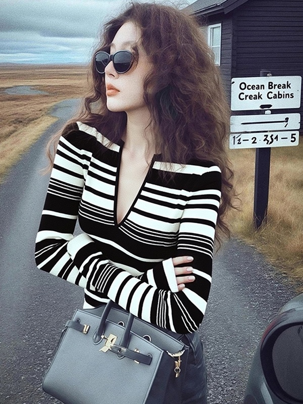 Niche stripe winter tops black unique sweater