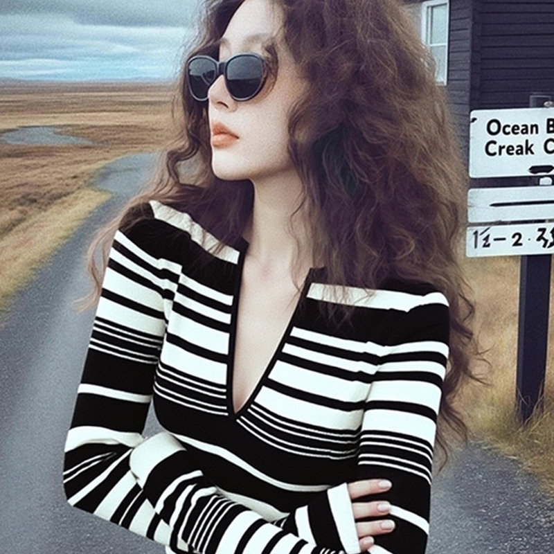 Niche stripe winter tops black unique sweater