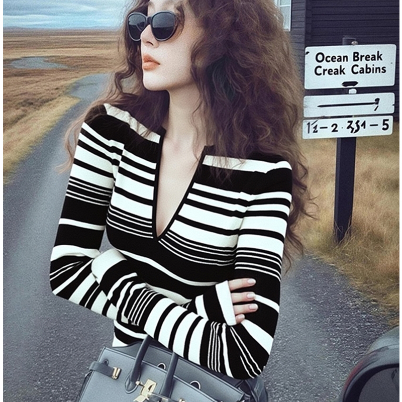 Niche stripe winter tops black unique sweater