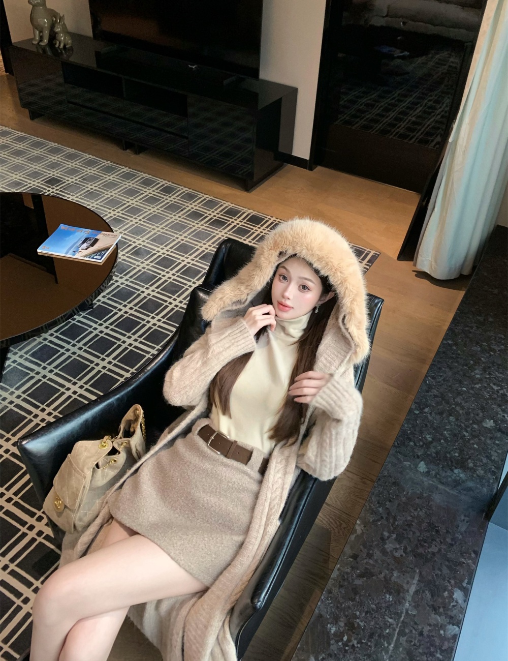 Exceed knee fur collar sweater hooded coat