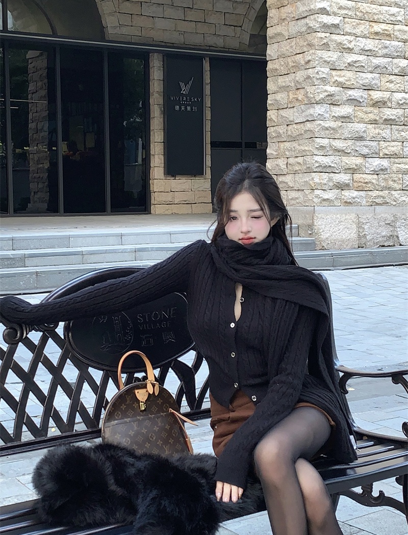 Twist cardigan autumn and winter sweater for women