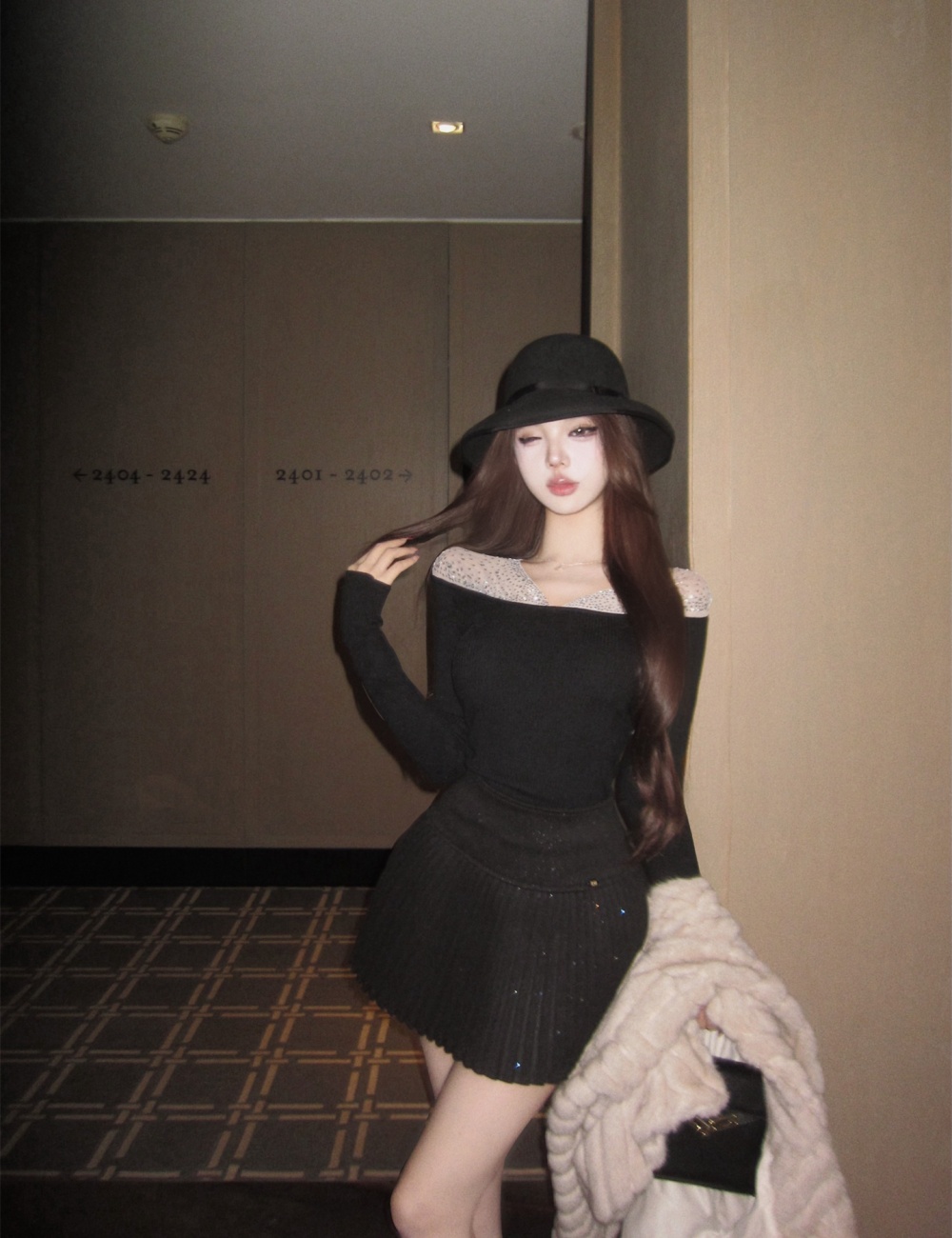 Woolen strapless sweater rhinestone pleated skirt 2pcs set