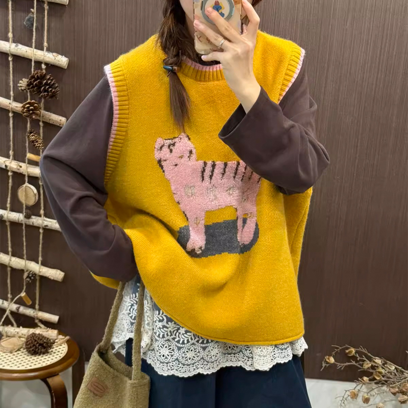 Large yard winter waistcoat knitted vest for women