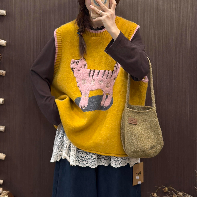 Large yard winter waistcoat knitted vest for women