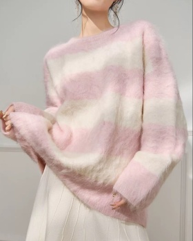 Stripe pink tops show young lazy sweater