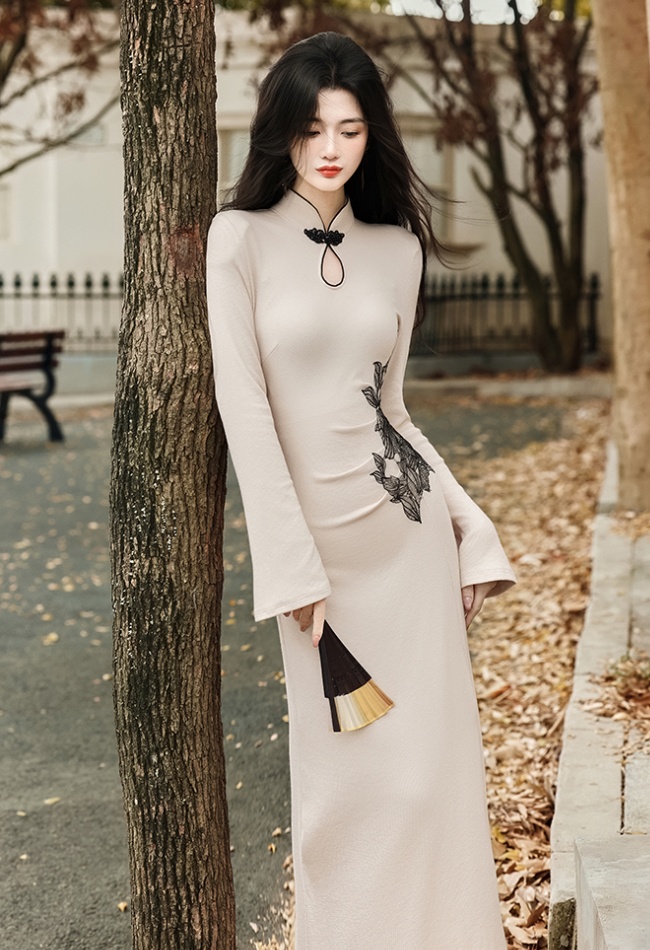 Chinese style cheongsam long dress for women