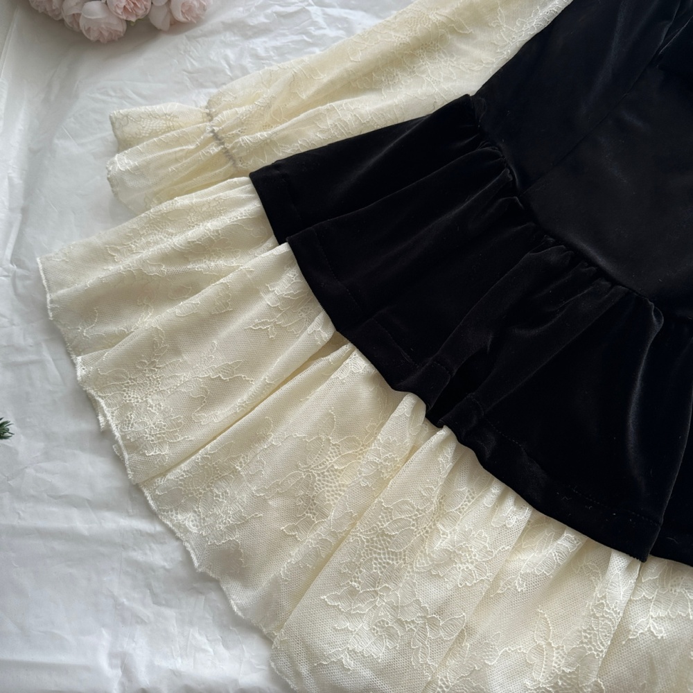 Sweet lace banquet splice dress