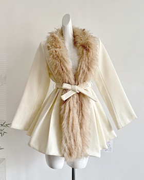 Stitching pinched waist faux fur coat white woolen overcoat