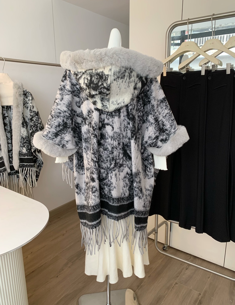 Autumn and winter cloak cashmere scarves for women