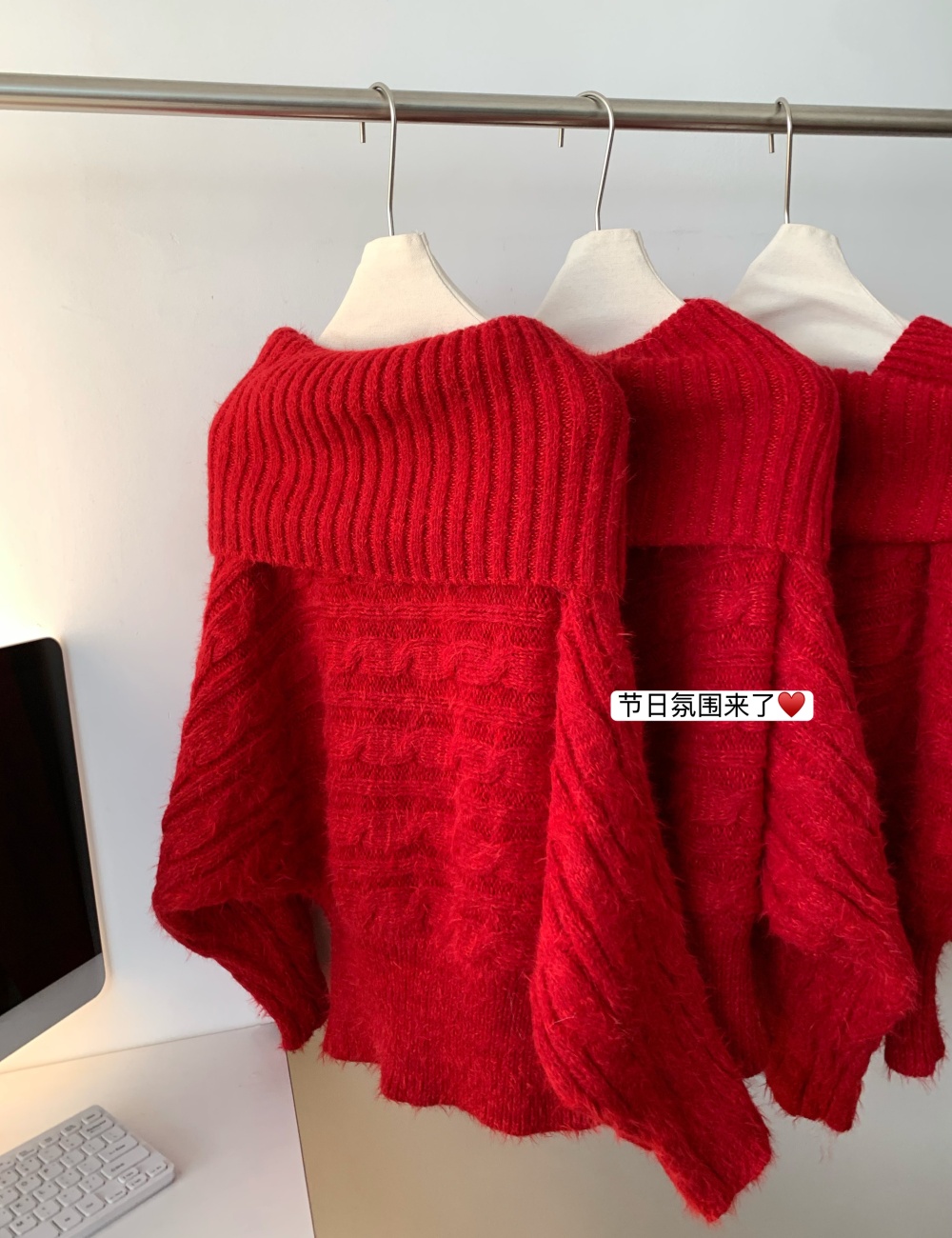 Knitted lazy tops red flat shoulder bottoming shirt