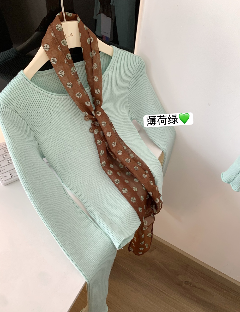 Thin green short cardigan autumn slim sweater for women