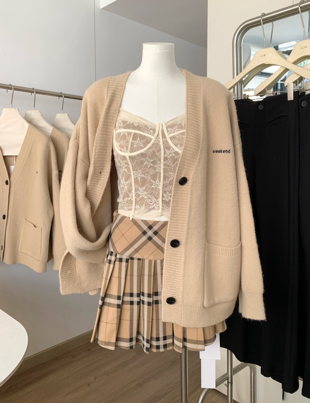 Niche slim V-neck knitwear coat spring lazy loose cardigan