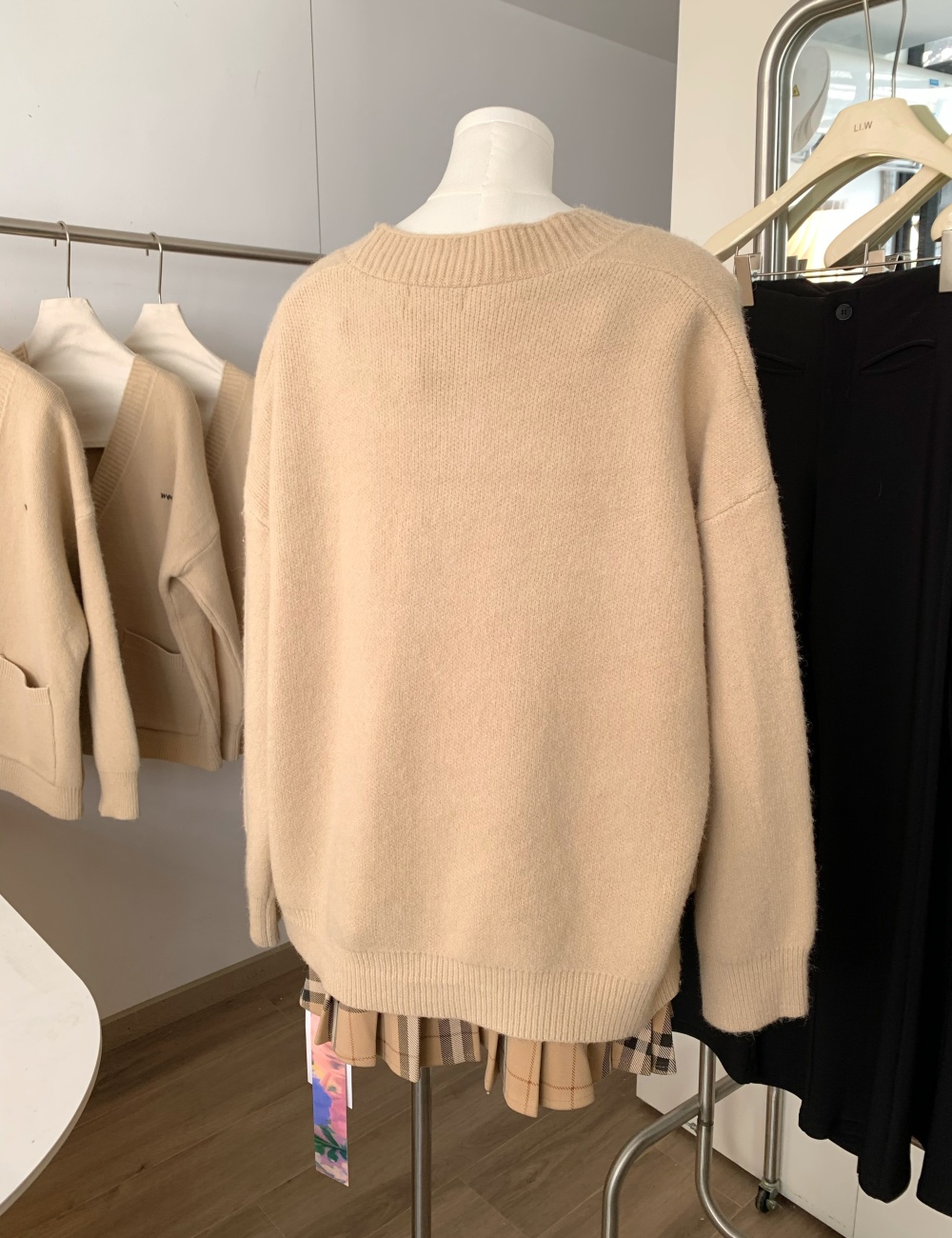 Niche slim V-neck knitwear coat spring lazy loose cardigan