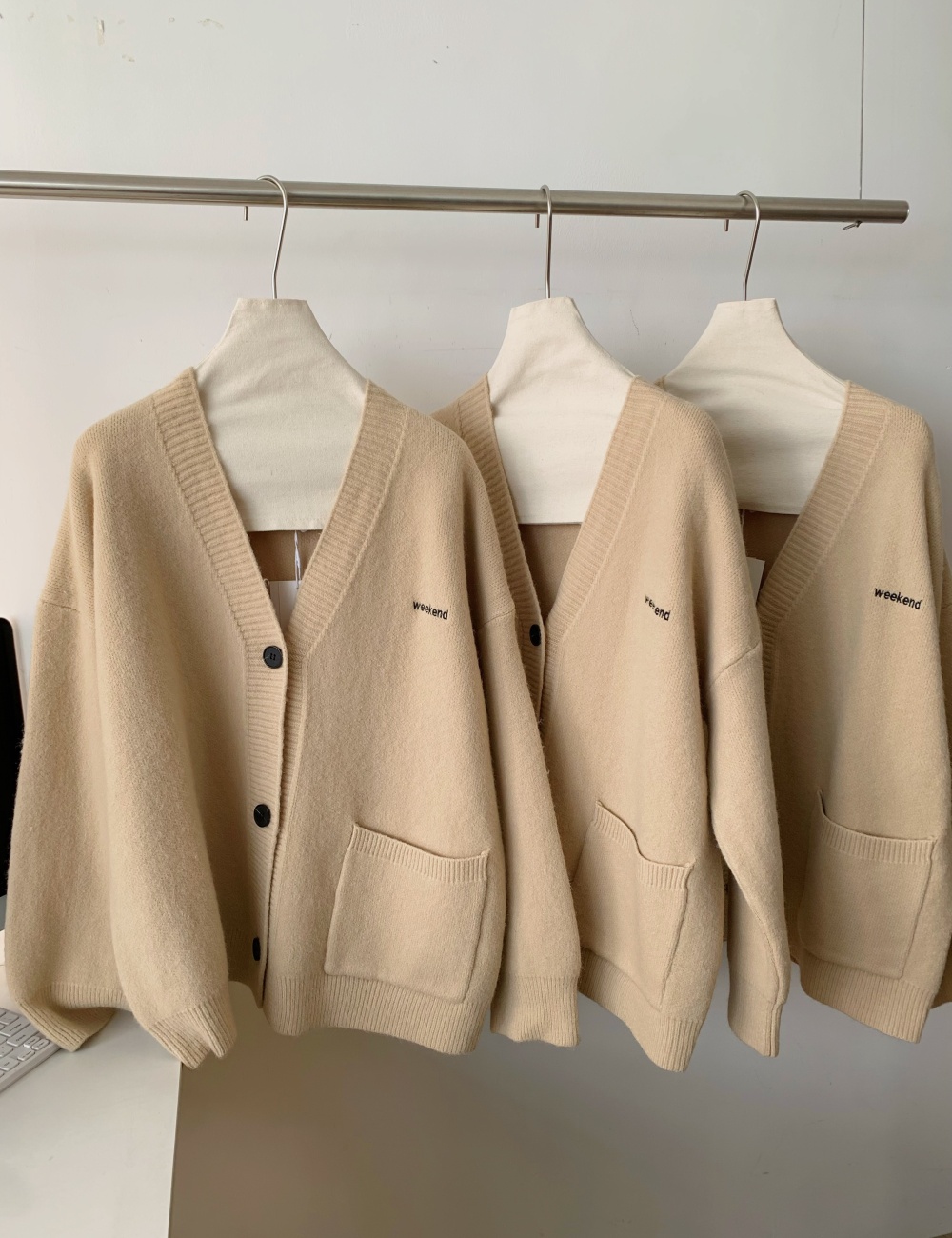 Niche slim V-neck knitwear coat spring lazy loose cardigan